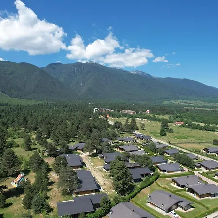 Blue Pirin Golf & *